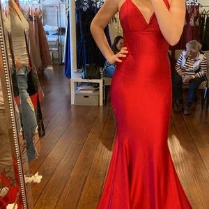 Meet your Posher, Lianna